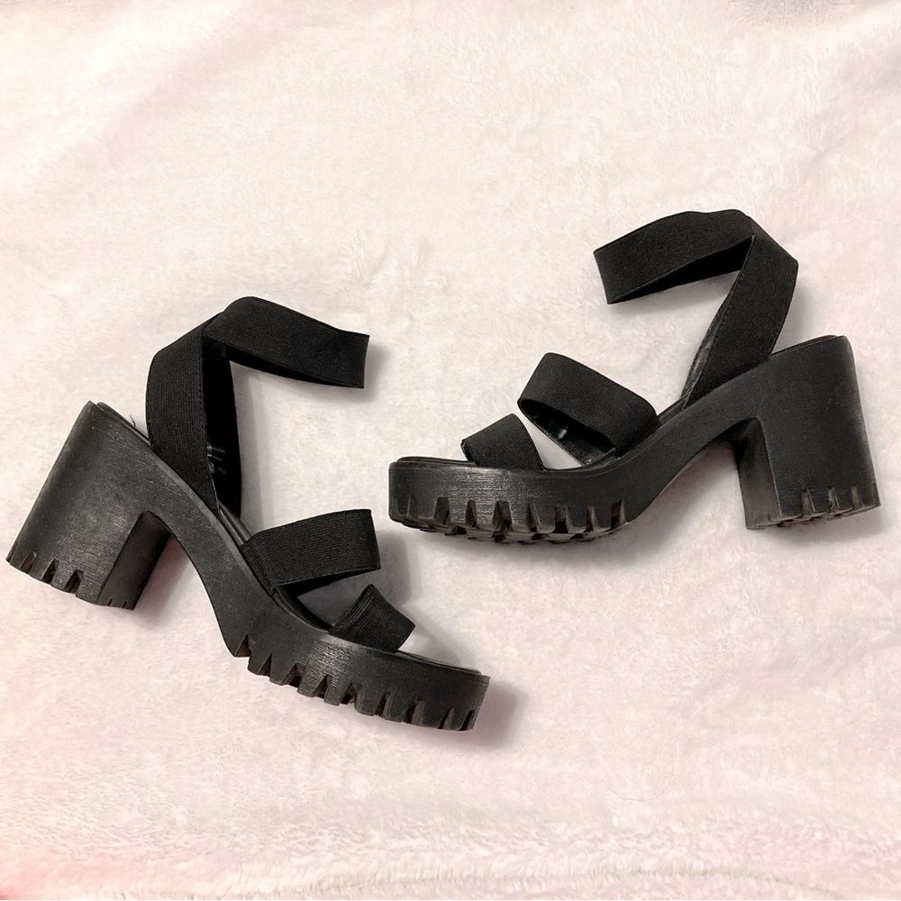 Y2K Steve Madden Lianna Chunky Heels Stretch Straps Size 9
